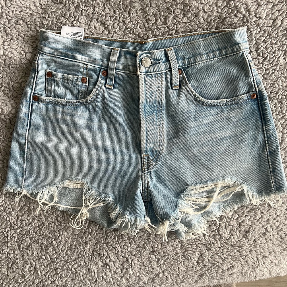 Levi's Premium 501 original fit high rise women's shorts 27” 28”